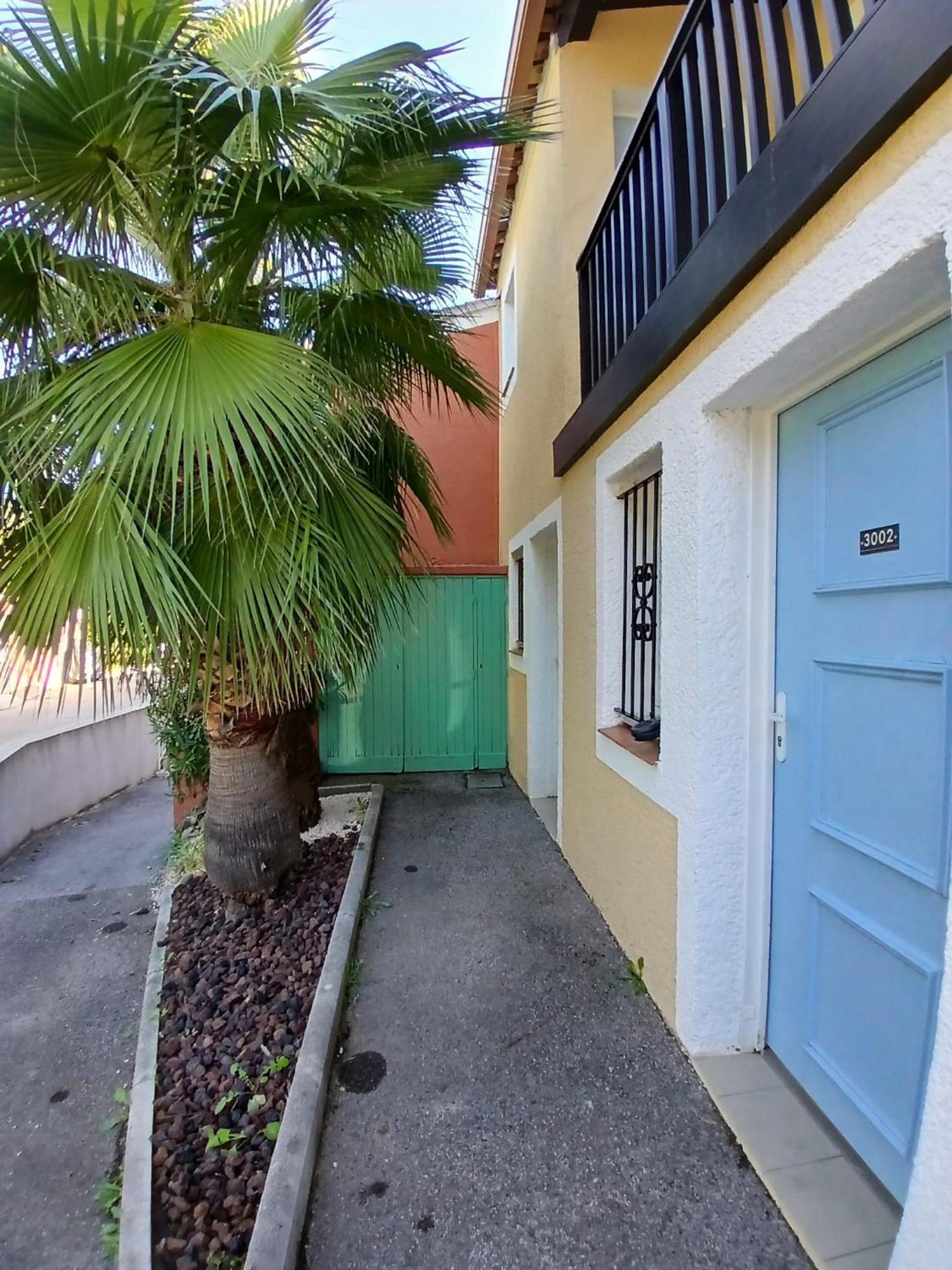 Appartement Grimaud Bord De Mer Exterior photo